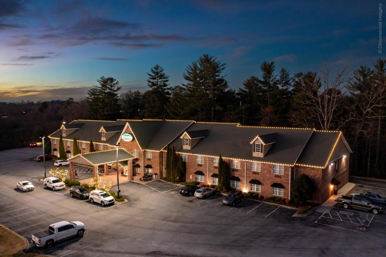 Mountain Inn & Suites فلات روك المظهر الخارجي الصورة